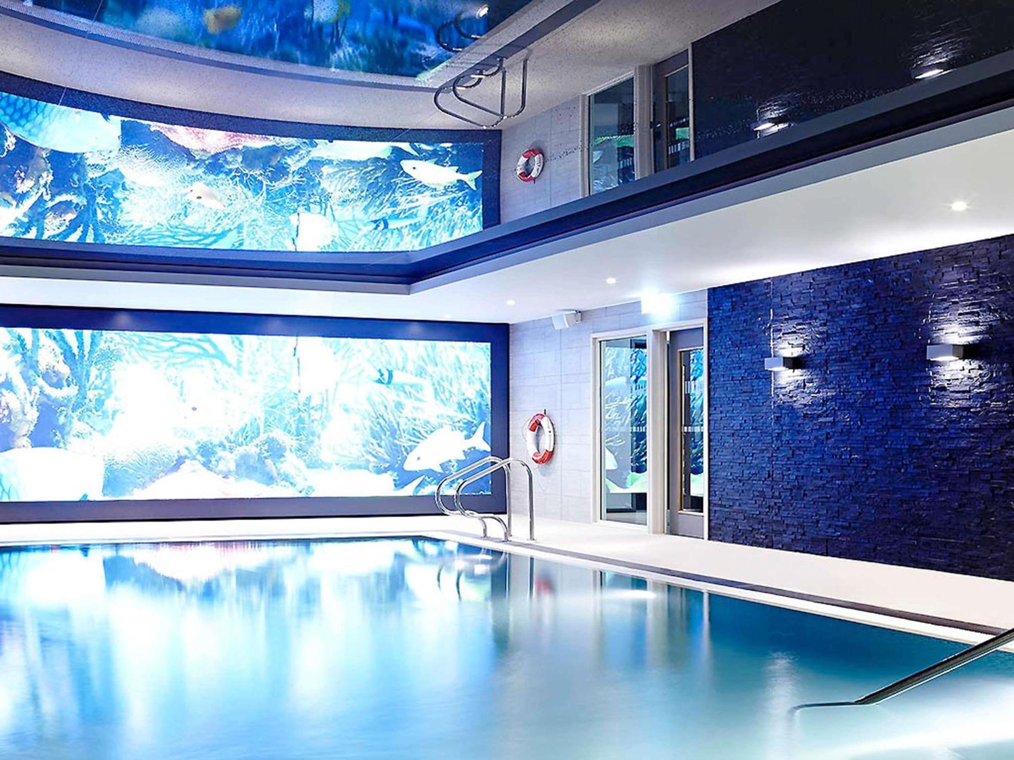 Novotel London 4*